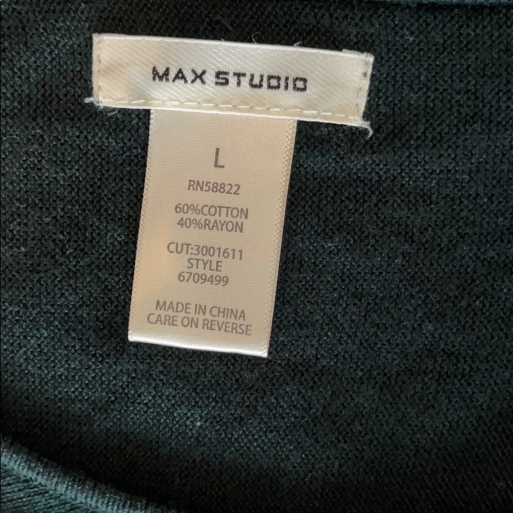 Sweater - Picture 2 of 2